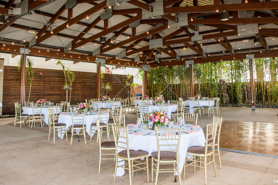 Dining room for a wedding